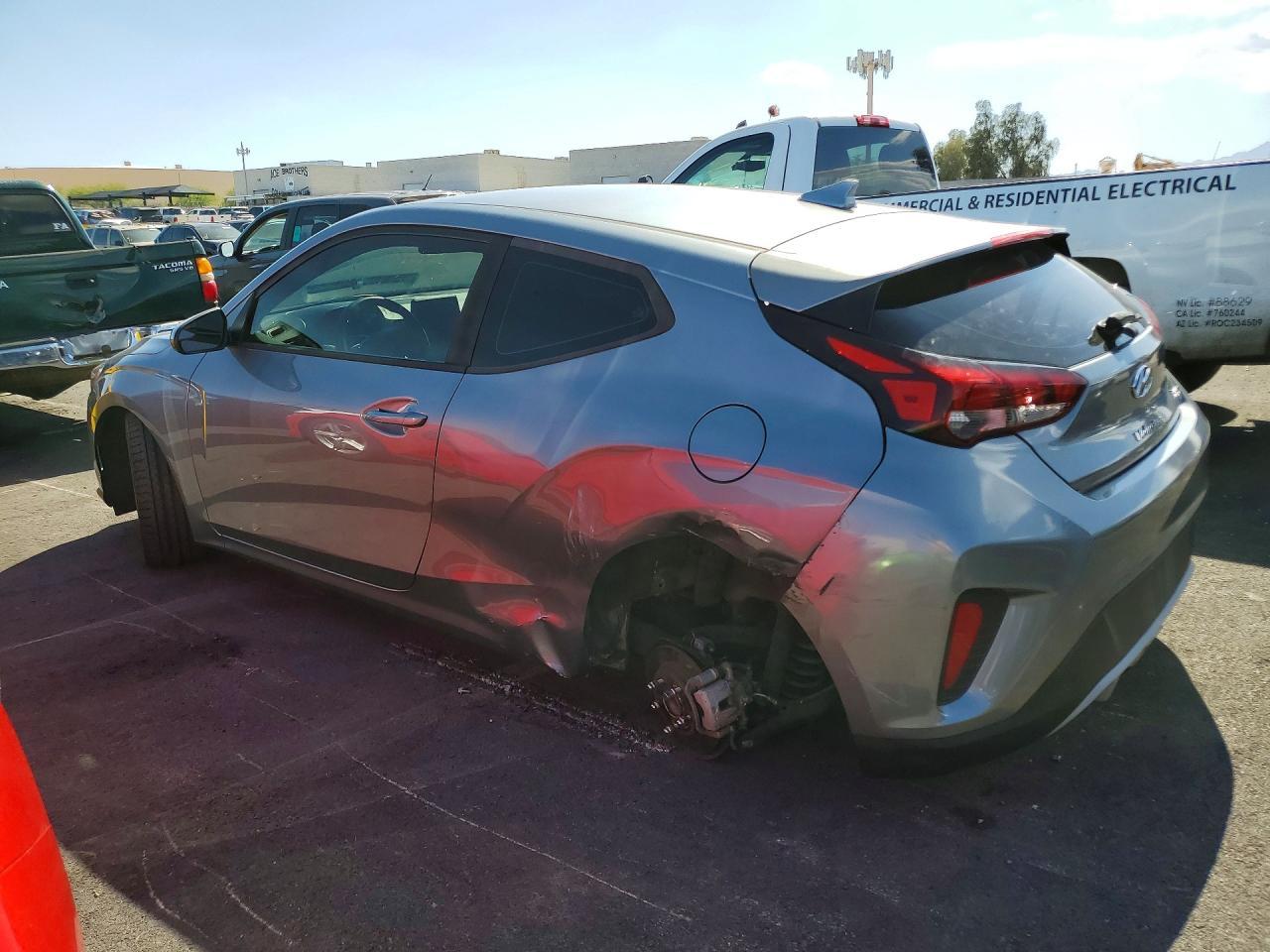 2019 Hyundai Veloster 2.0L - zdjęcie 2