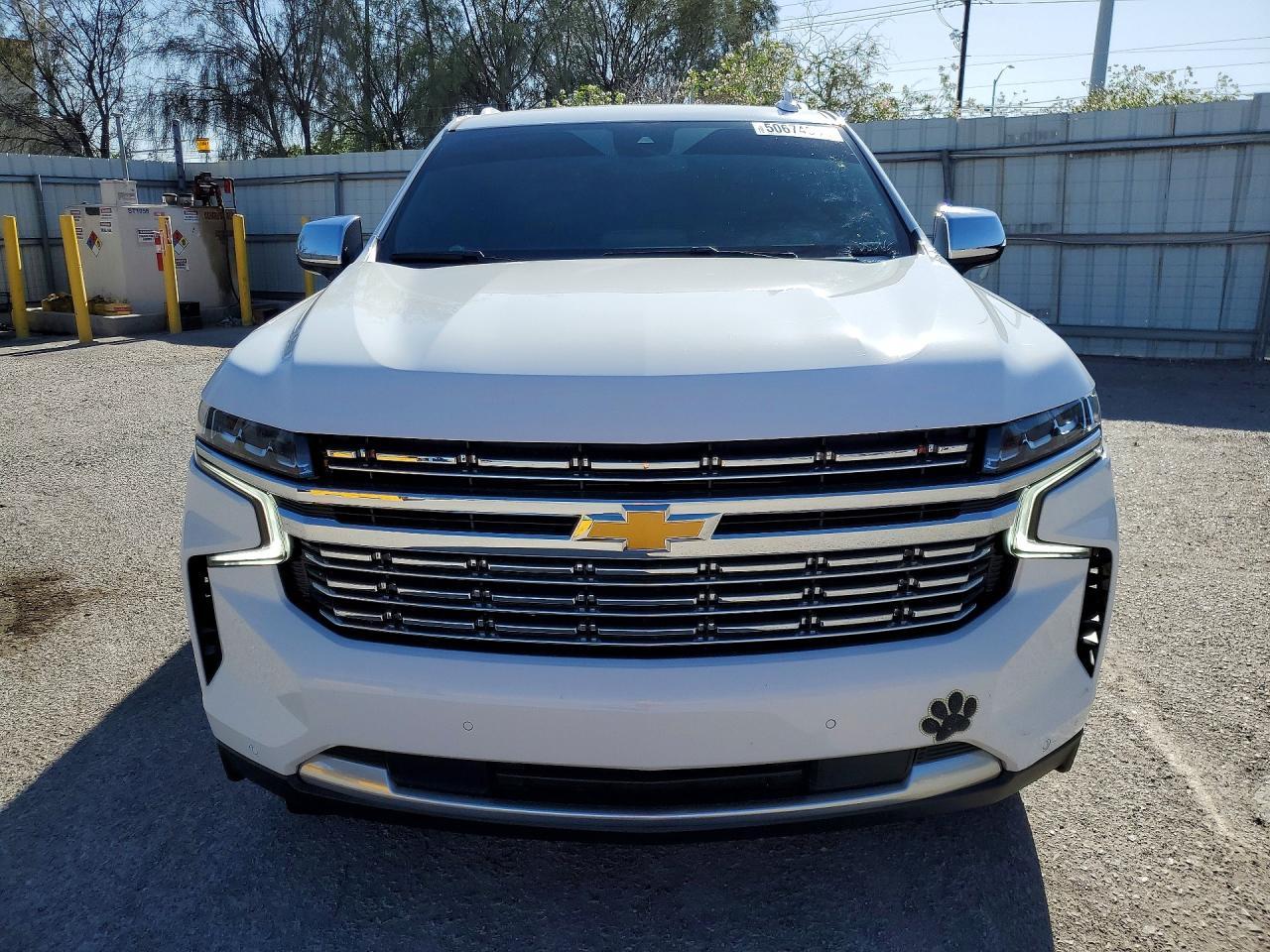 2023 Chevrolet Suburban C1500 Premier - zdjęcie 5