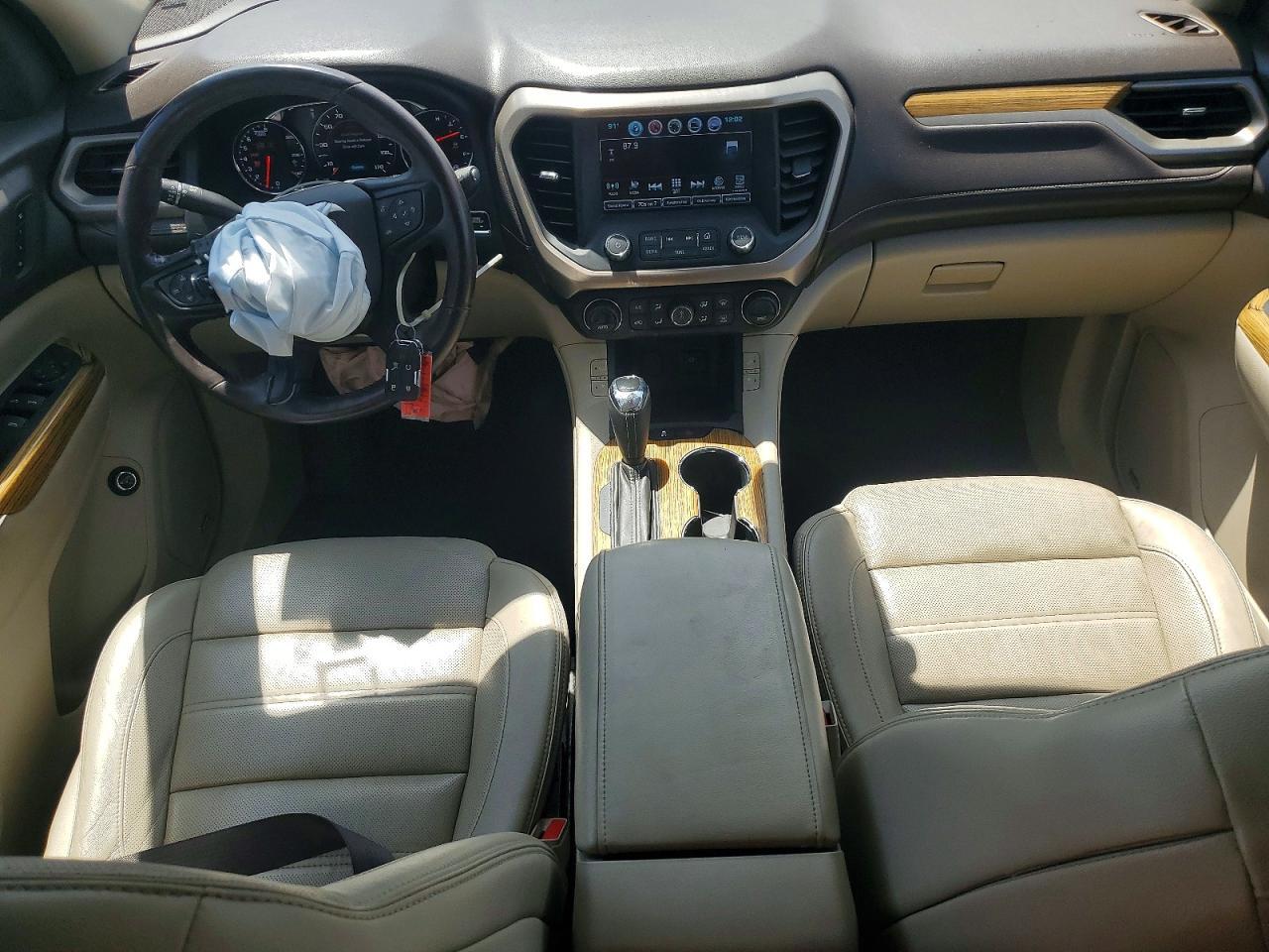 2017 GMC Acadia Denali - zdjęcie 8