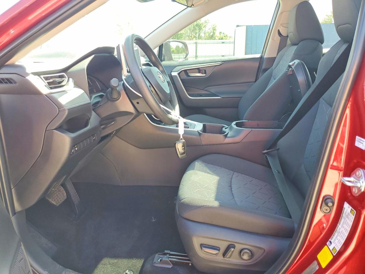 2025 Toyota Rav4 Xle - zdjęcie 7