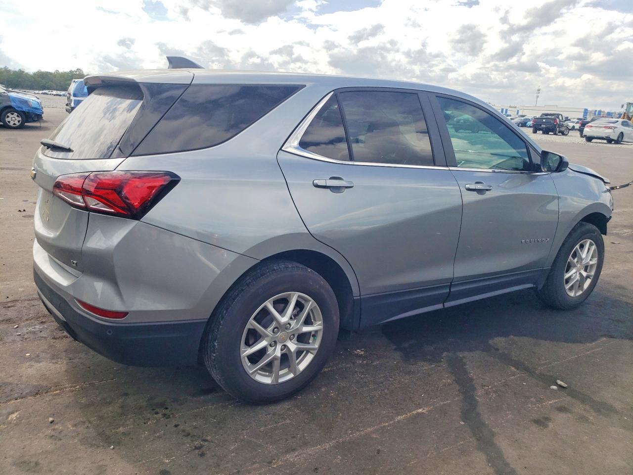 2024 Chevrolet Equinox Lt - zdjęcie 3