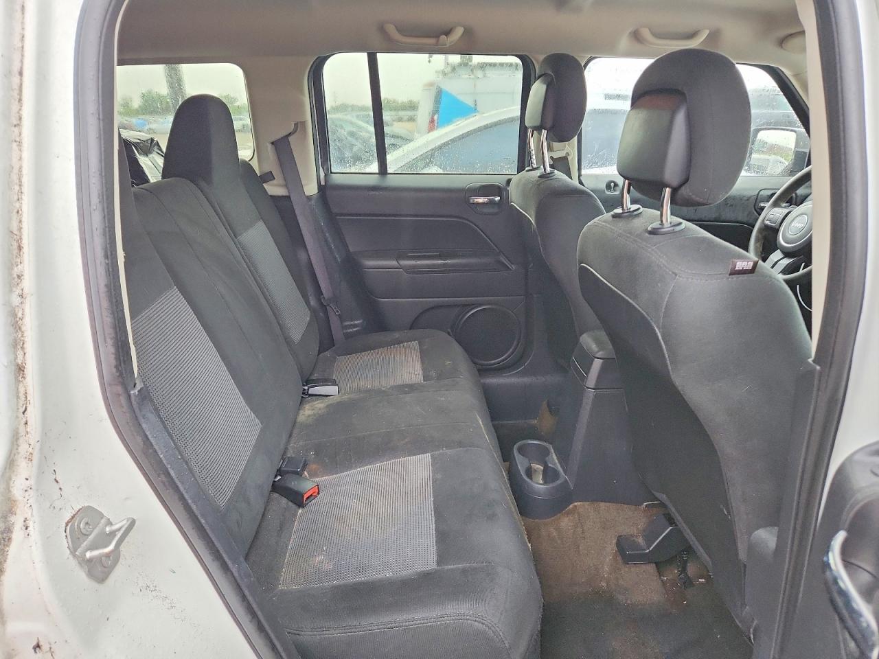 2016 Jeep Patriot Sport - zdjęcie 10