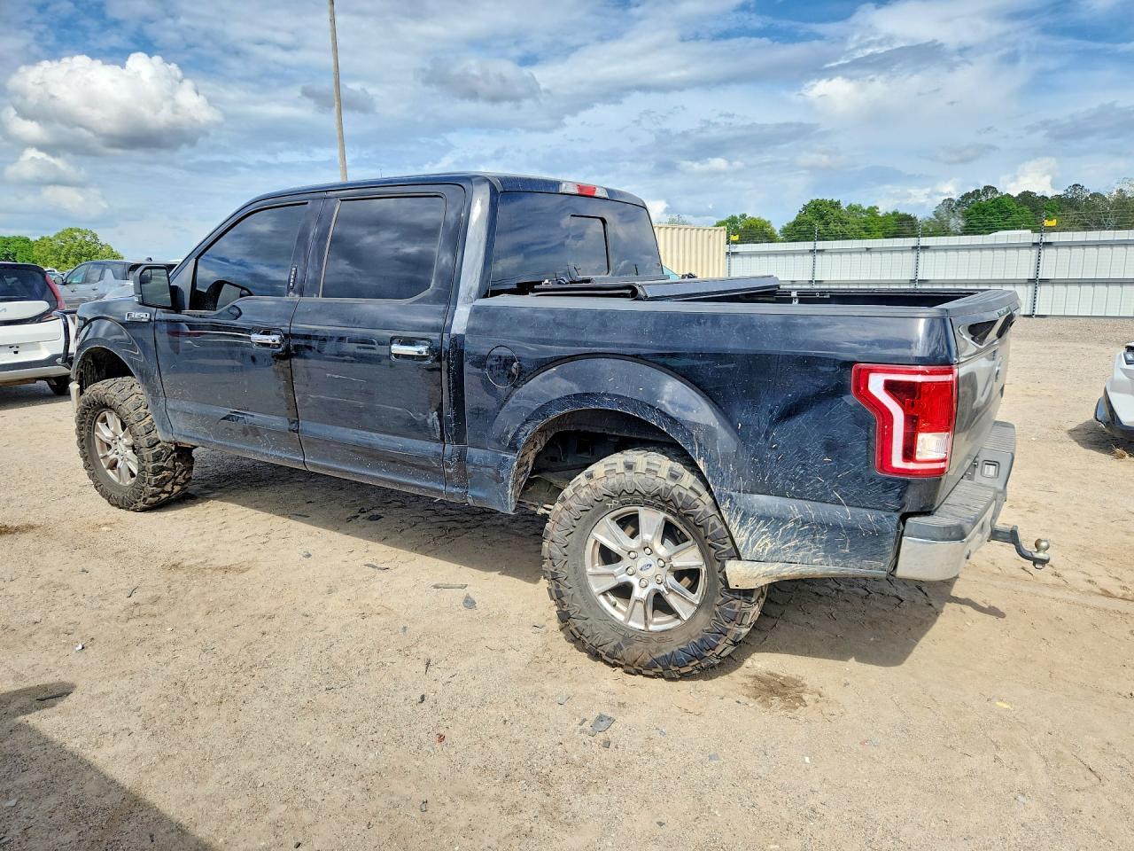 2016 Ford F150 Supercrew - zdjęcie 2