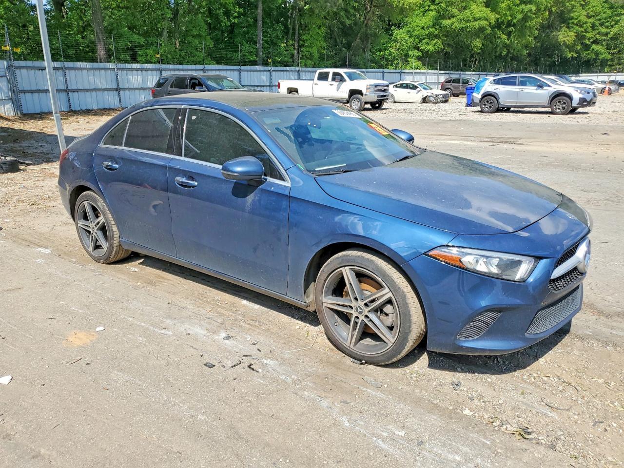 2019 Mercedes-Benz A 220 - zdjęcie 4