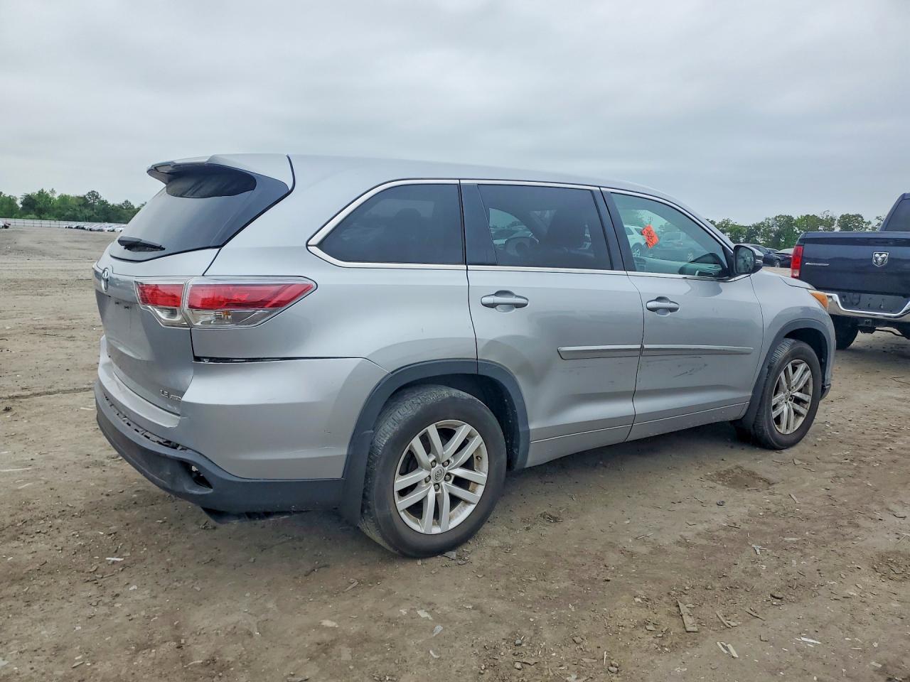 2015 Toyt Highlander - zdjęcie 3
