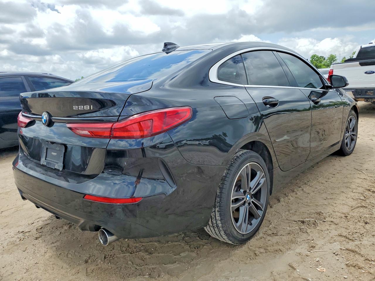 2021 BMW 228Xi - zdjęcie 3
