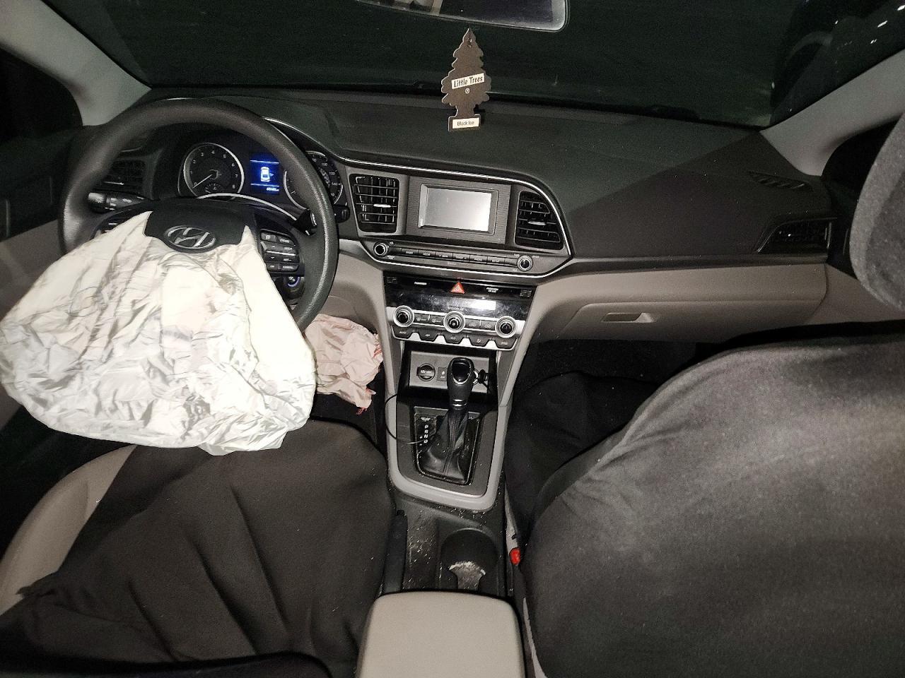 2020 Hyundai Elantra Se - zdjęcie 8
