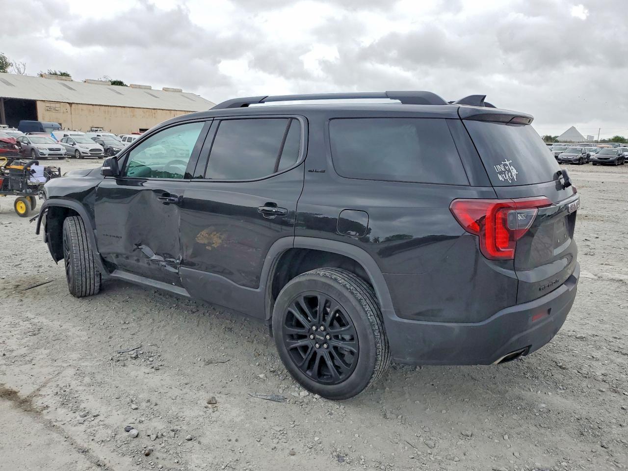 2021 GMC Acadia Sle - zdjęcie 2