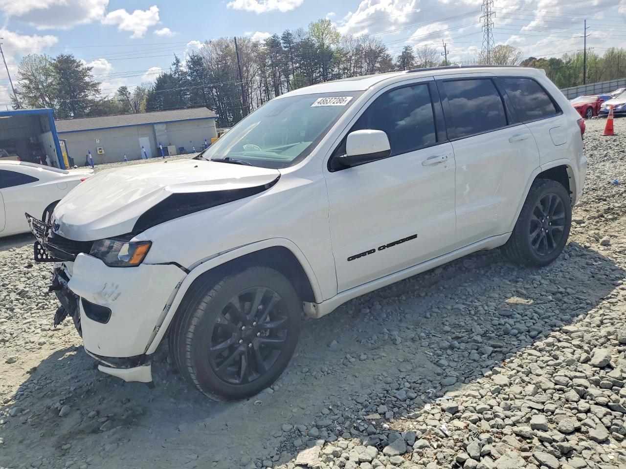 2020 Jeep Grand Cherokee Laredo - zdjęcie główne