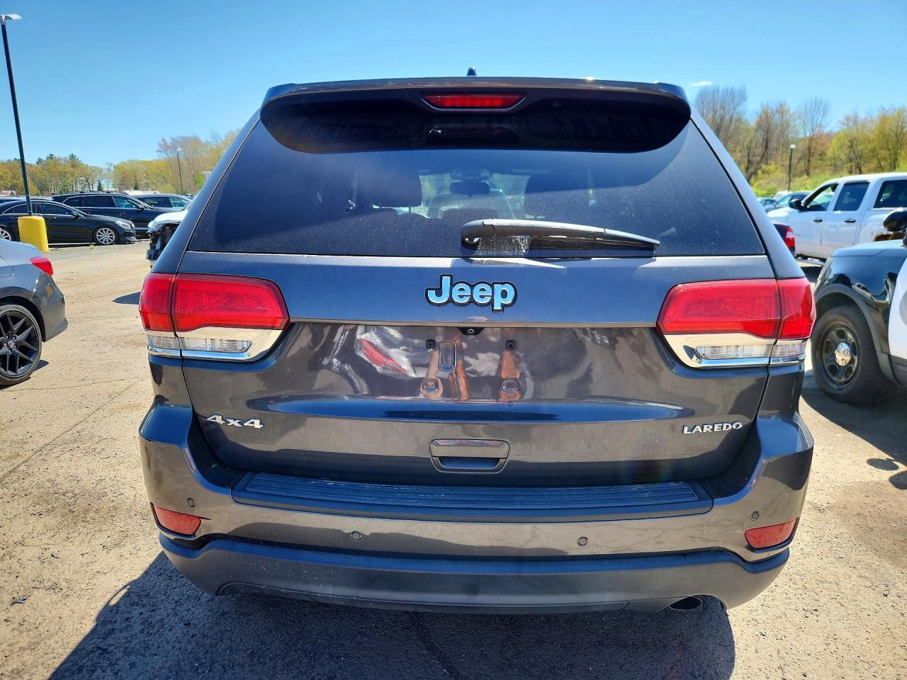 2016 Jeep Grand Cherokee Laredo - zdjęcie 6