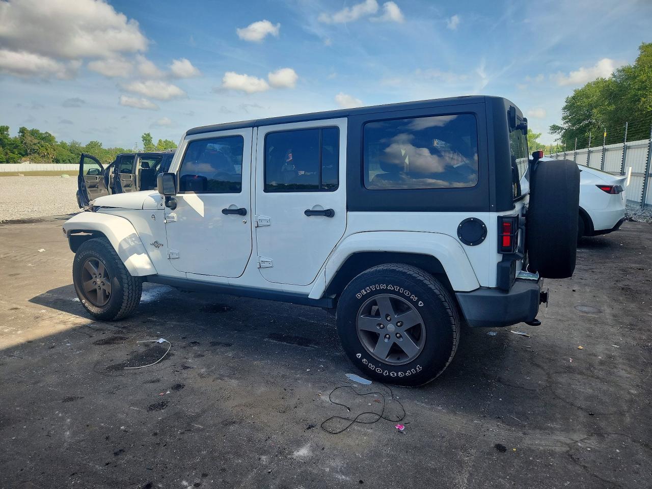 2015 Jeep Wrangler Unlimited Sport - zdjęcie 2