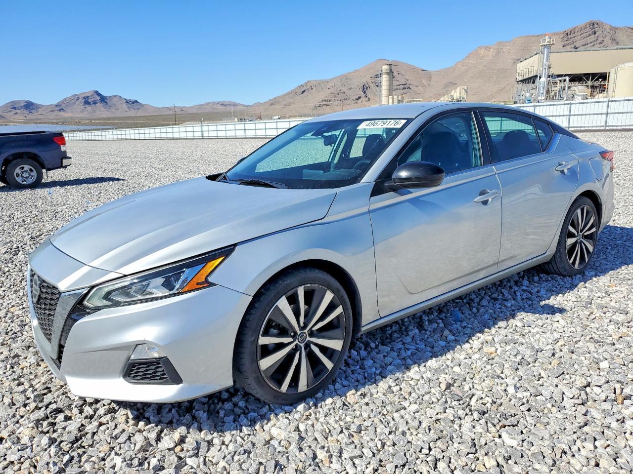 2021 Nissan Altima Sr - zdjęcie główne