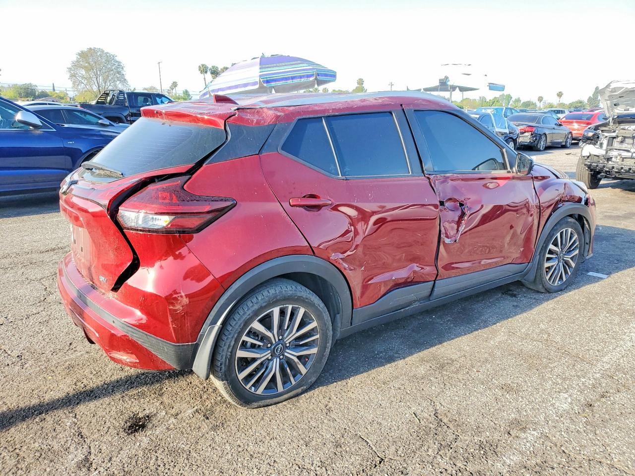 2022 Nissan Kicks Sv - zdjęcie 3