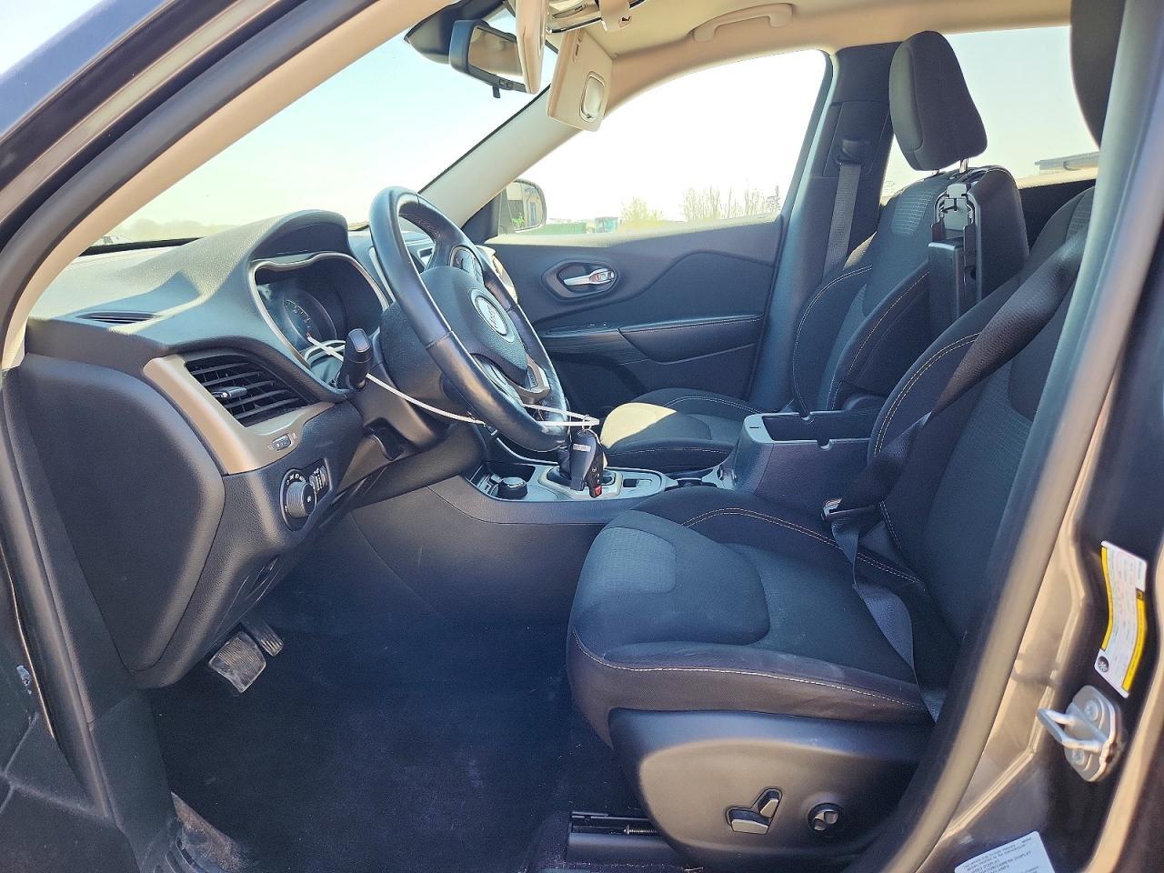 2016 Jeep Cherokee Latitude - zdjęcie 7