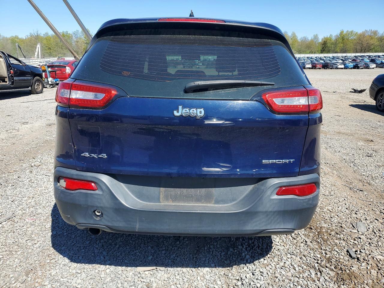 2014 Jeep Cherokee Sport - zdjęcie 6