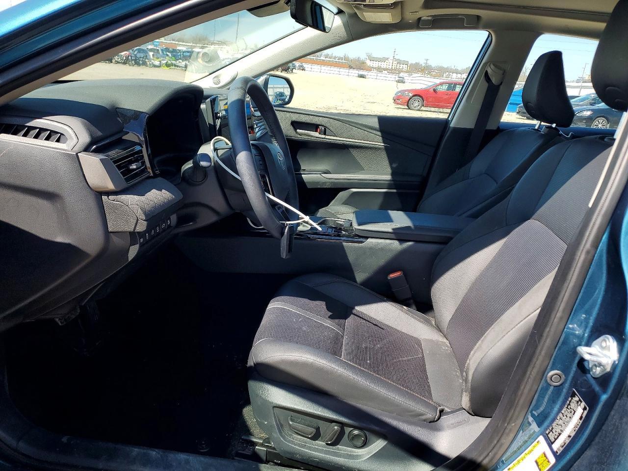 2025 Toyota Camry Xle - zdjęcie 7