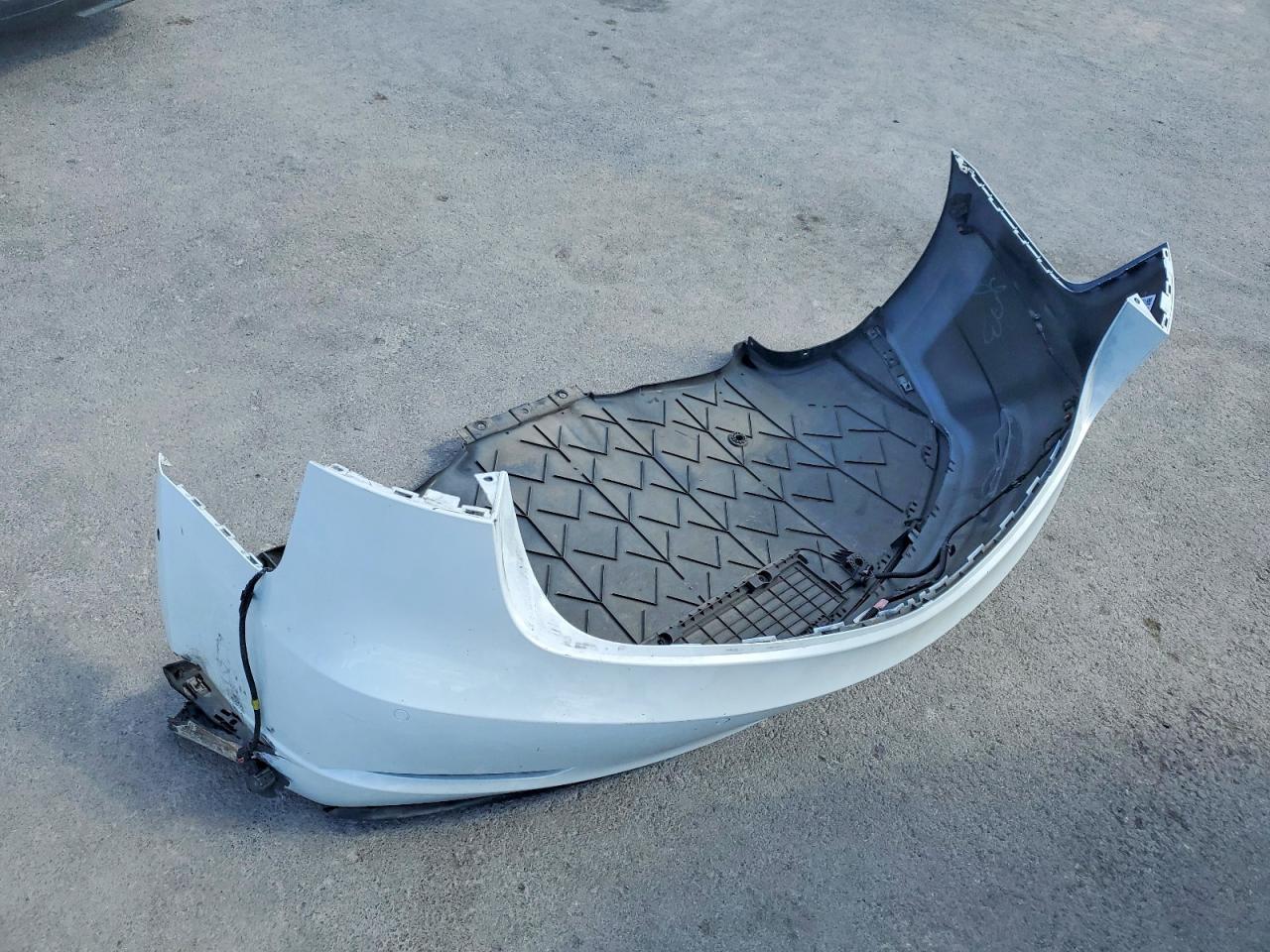 2022 Tesla Model 3 - zdjęcie 12