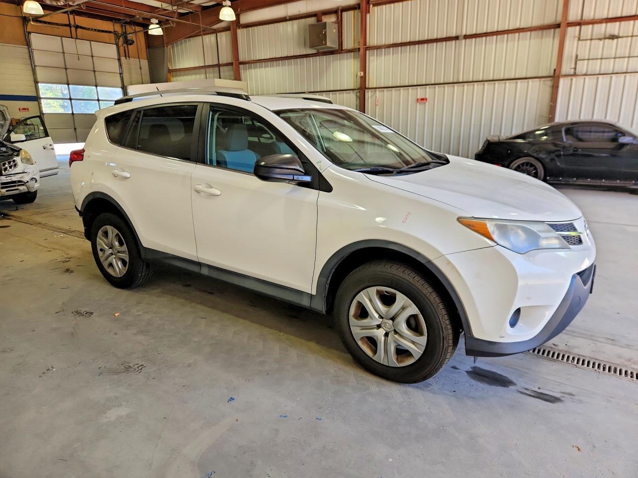 2014 Toyota Rav4 Le - zdjęcie 4