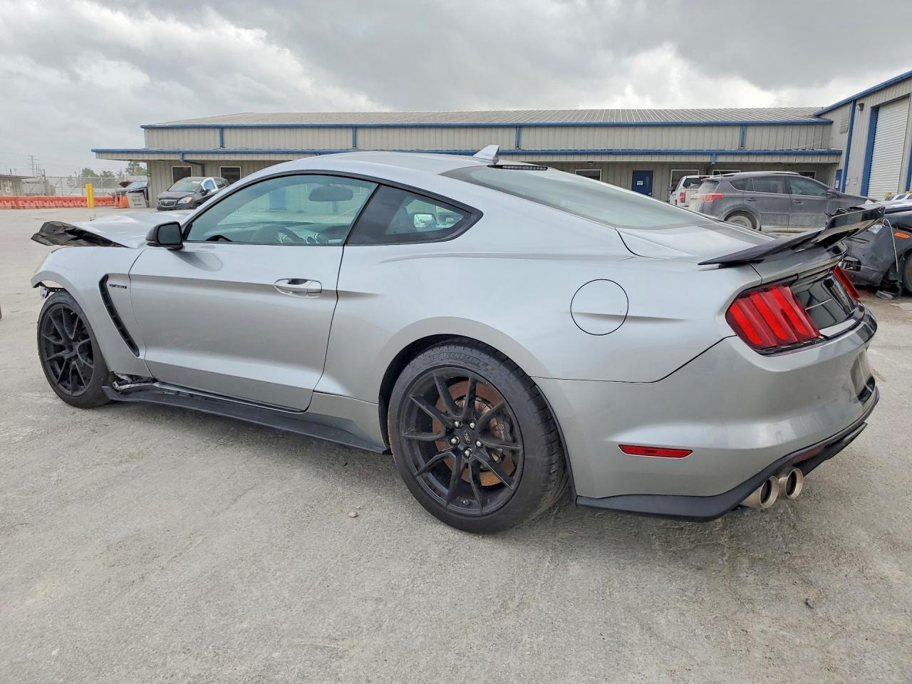 2020 Ford Mustang Shelby Gt350 - zdjęcie 2