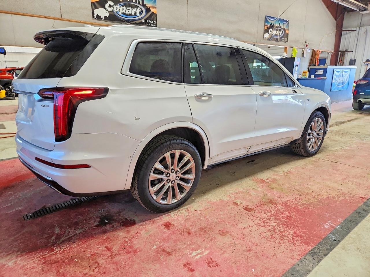 2022 Cadillac Xt6 Platinum Premium Luxury - zdjęcie 3