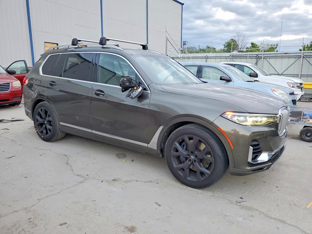 2020 BMW X7 xDrive40I - zdjęcie 4