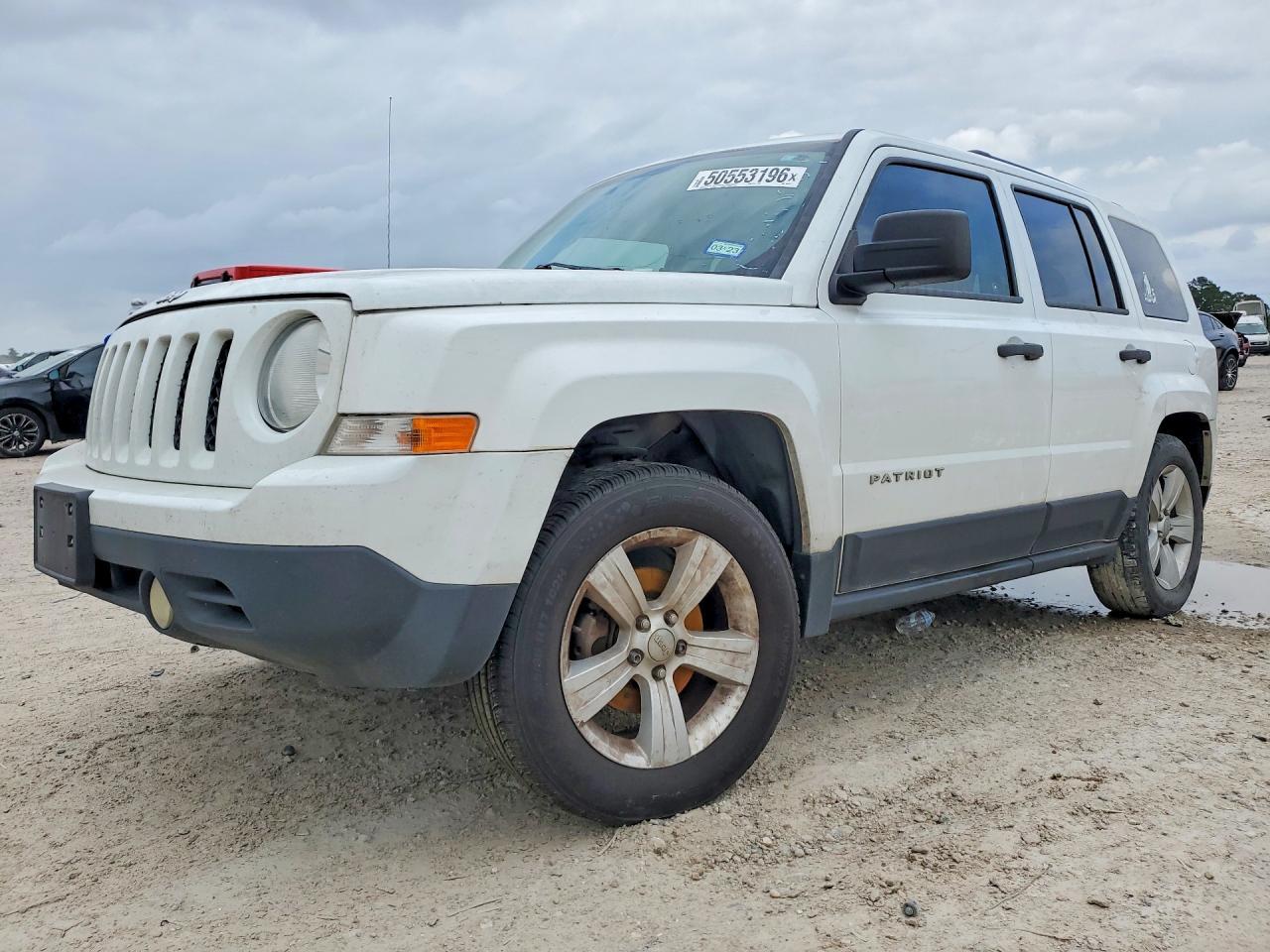 2016 Jeep Patriot - zdjęcie główne