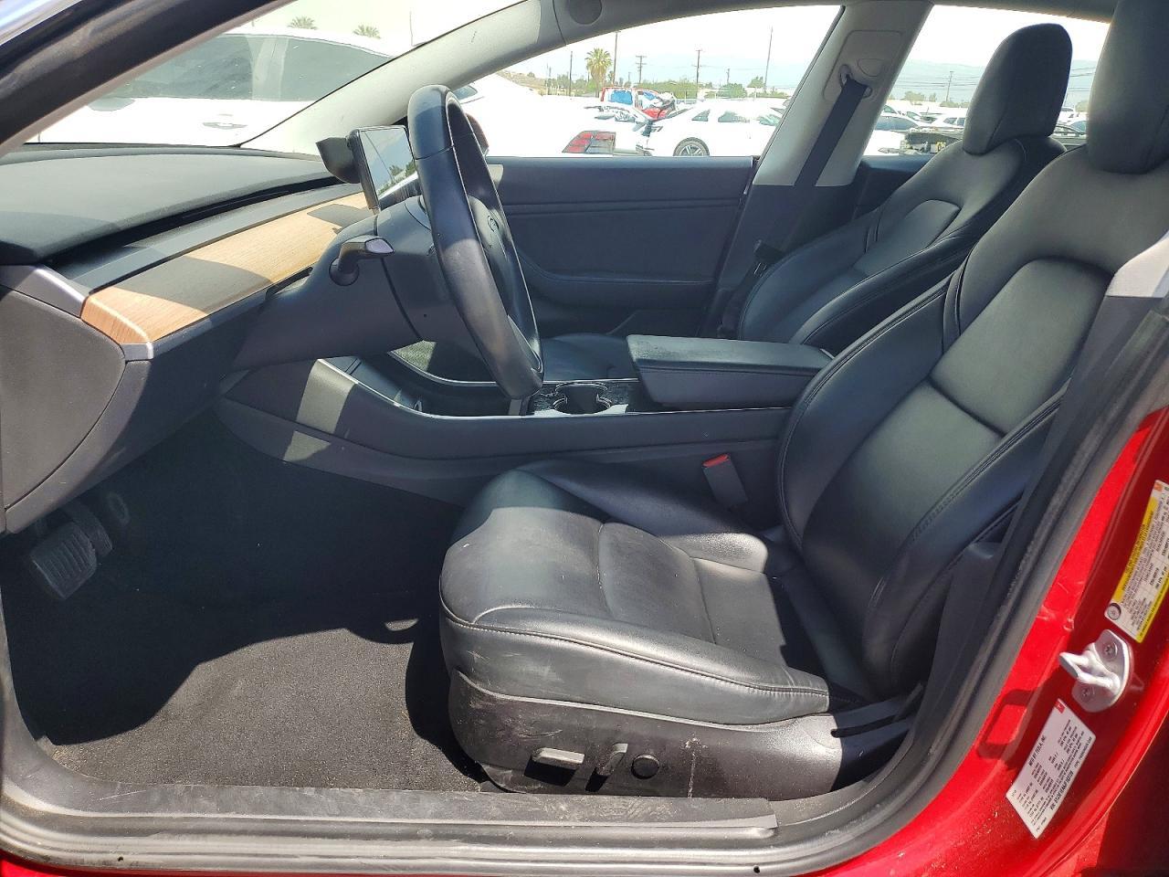2018 Tesla Model 3 - zdjęcie 7