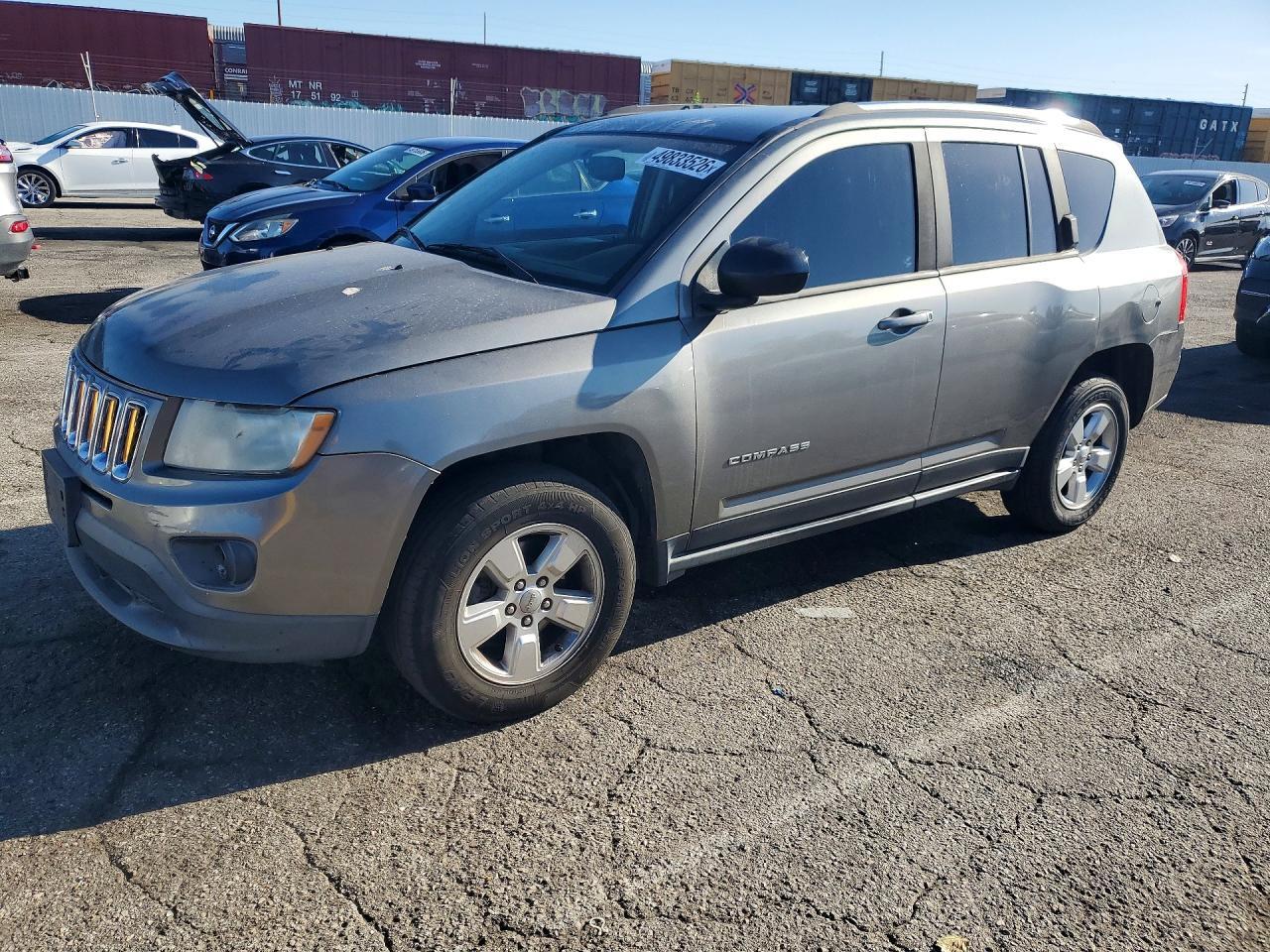 2013 Jeep Compass Latitude - zdjęcie główne