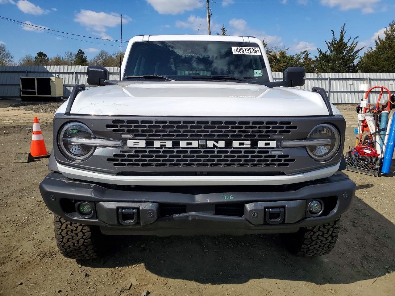 2025 Ford Bronco Badlands - zdjęcie 5