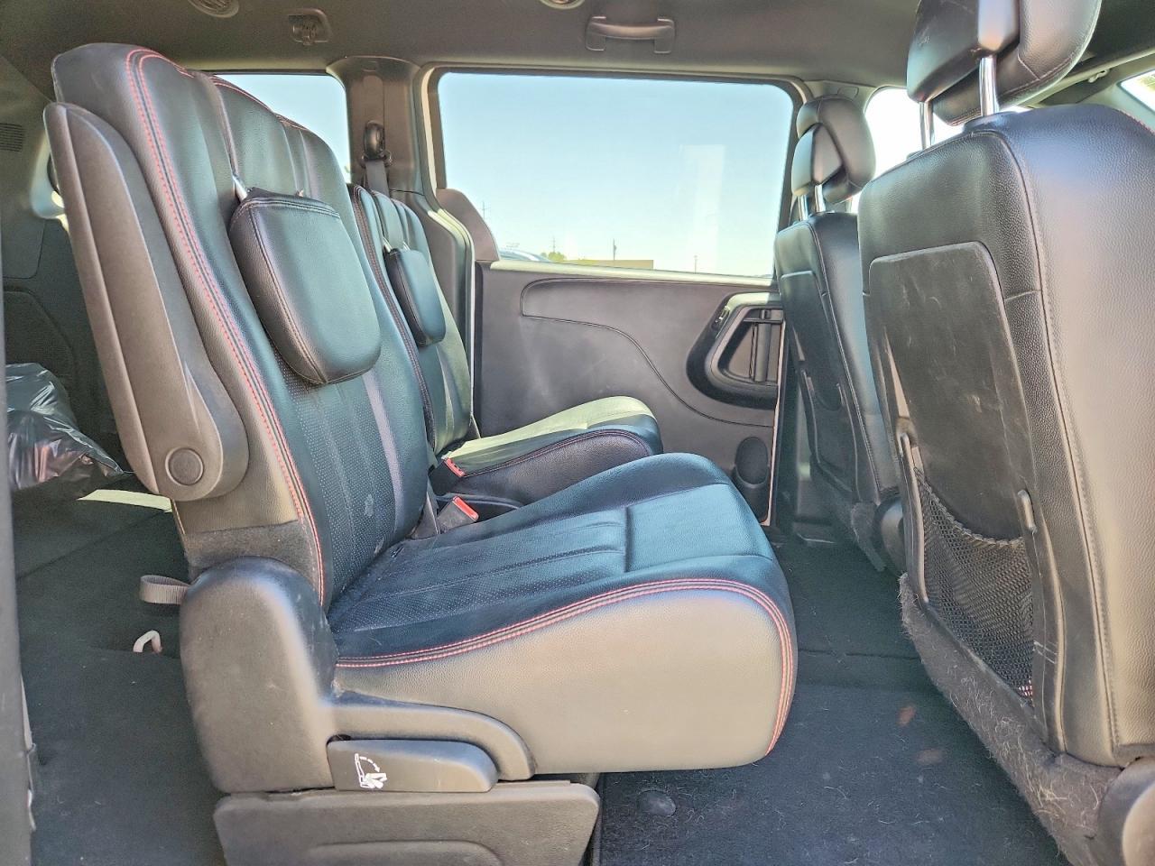 2016 Dodge Grand Caravan R - zdjęcie 11