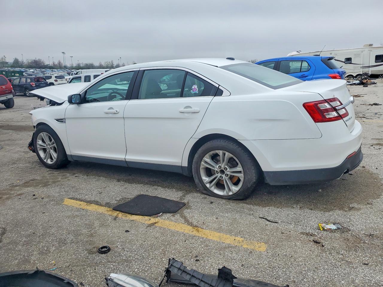 2017 Ford Taurus - zdjęcie 2