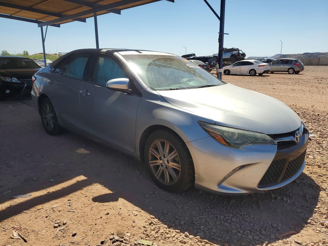 Toyota Camry - zdjęcie 4