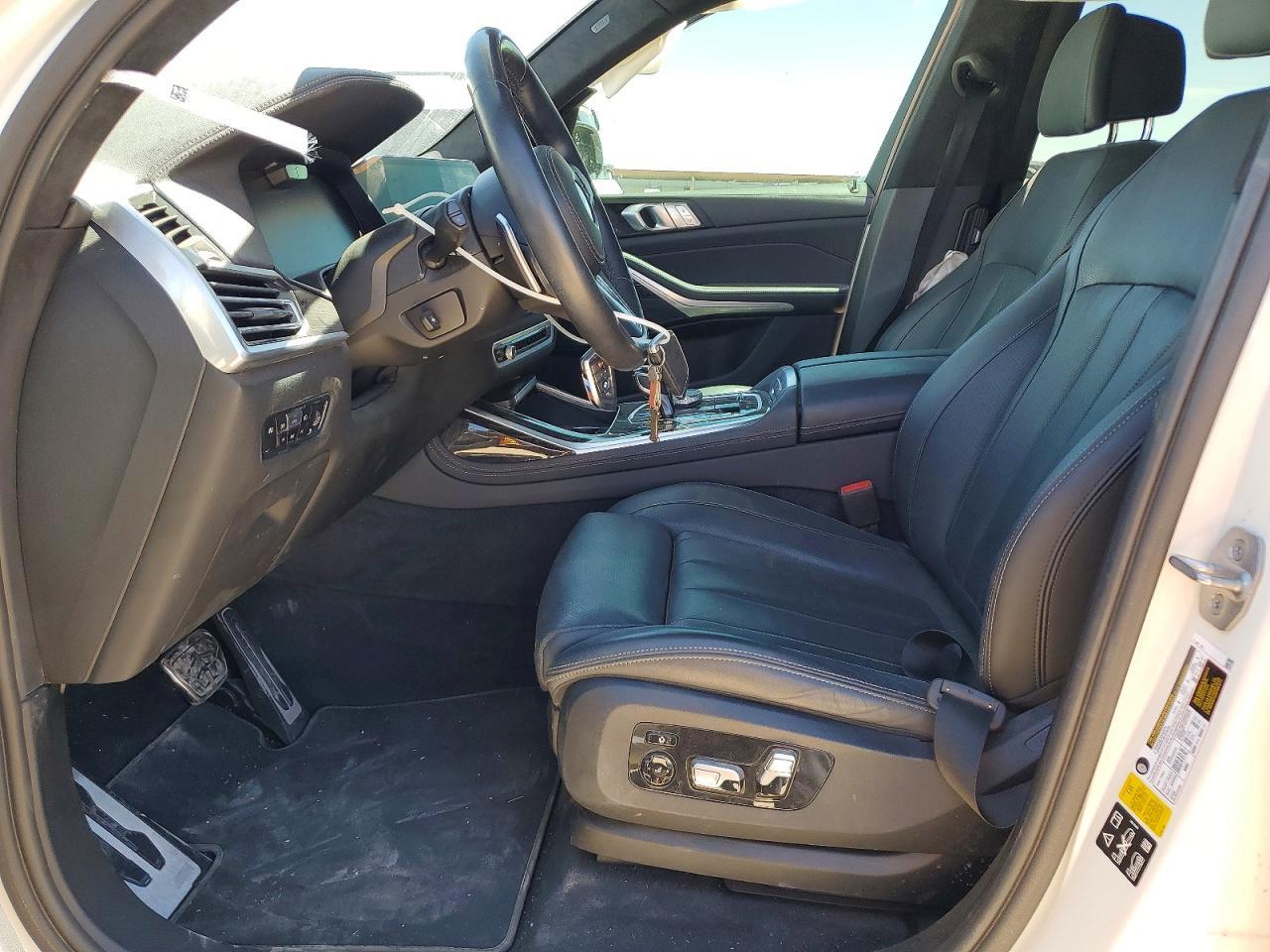 2022 BMW X7 xDrive40I - zdjęcie 7