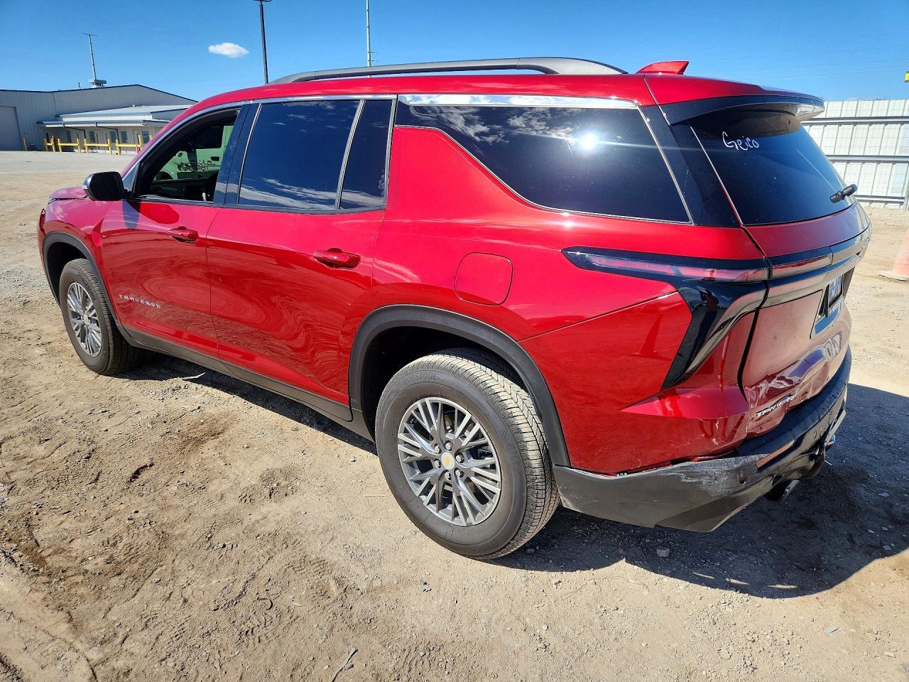 2025 Chevrolet Traverse Lt - zdjęcie 2