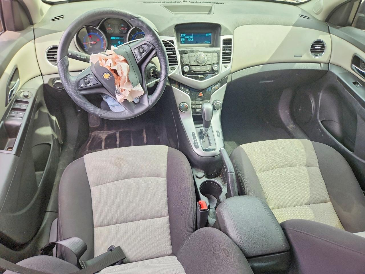 2014 Chevrolet Cruze Ls - zdjęcie 8