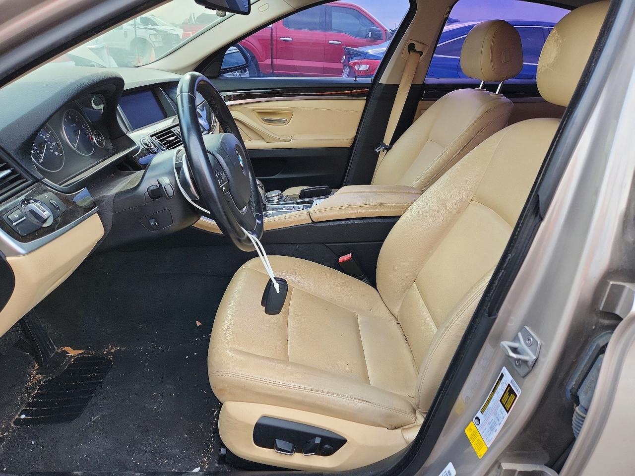 2016 BMW 528 I - zdjęcie 7