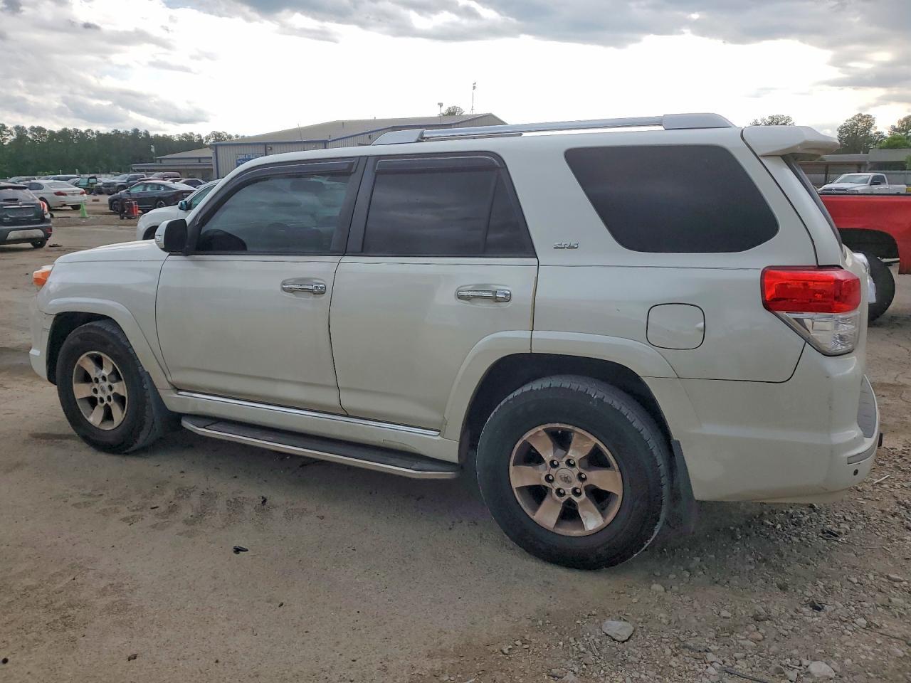 2013 Toyota 4Runner Sr5 - zdjęcie 2