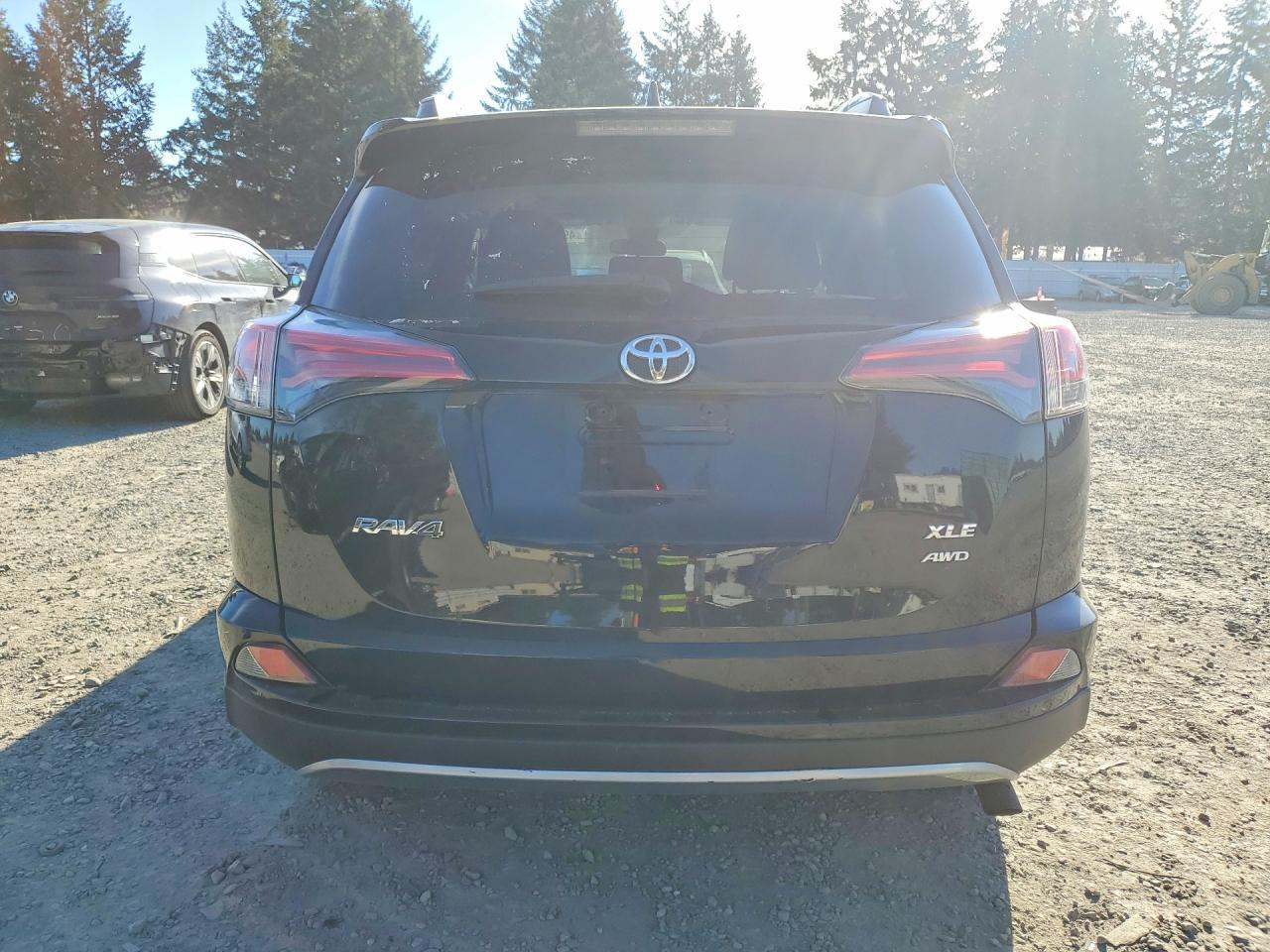 2018 Toyota Rav4 Xle - zdjęcie 6