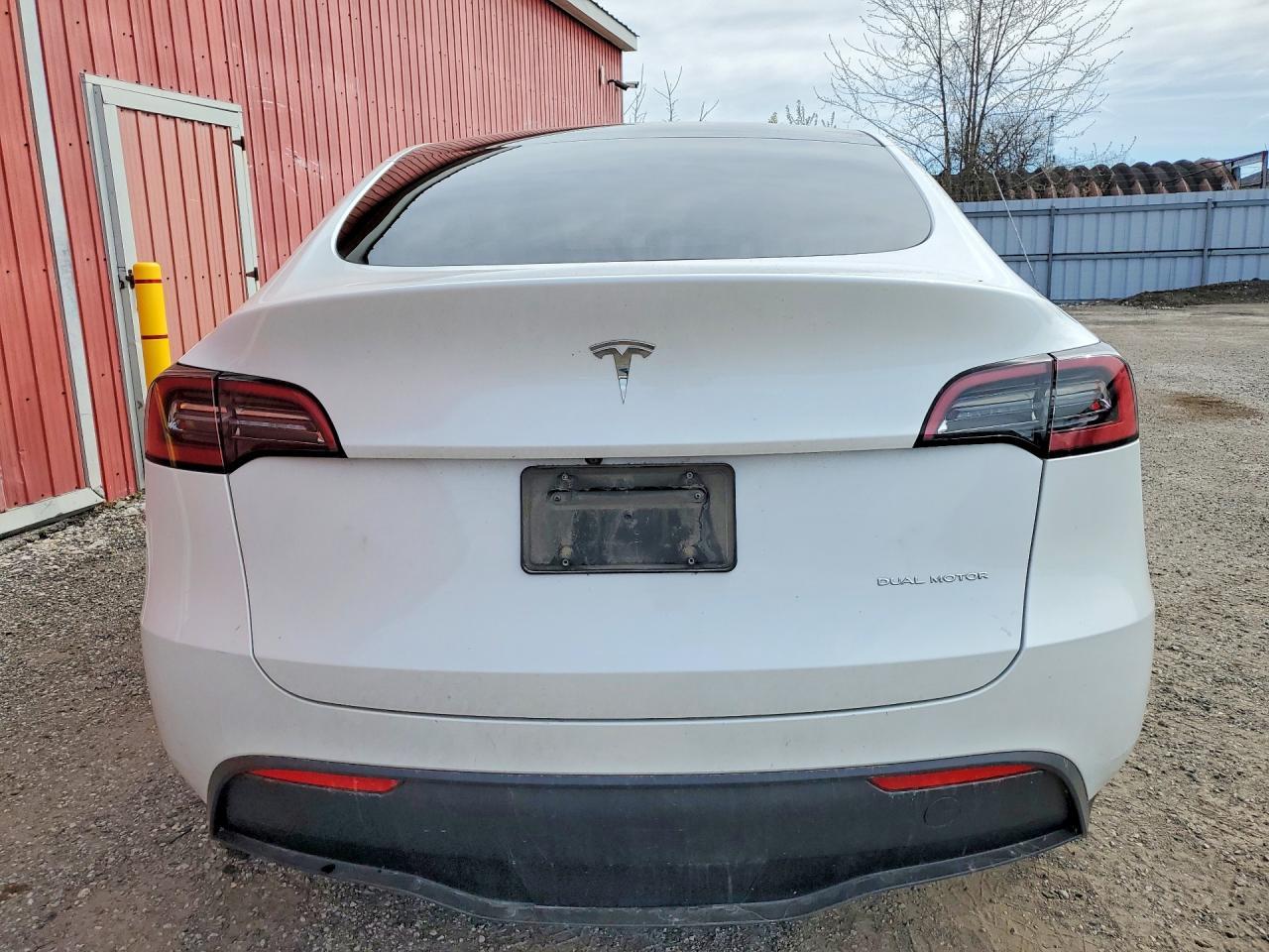 2023 Tesla Model Y - zdjęcie 6