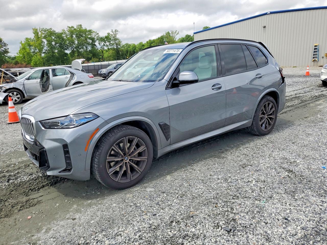 BMW X5 - zdjęcie 1