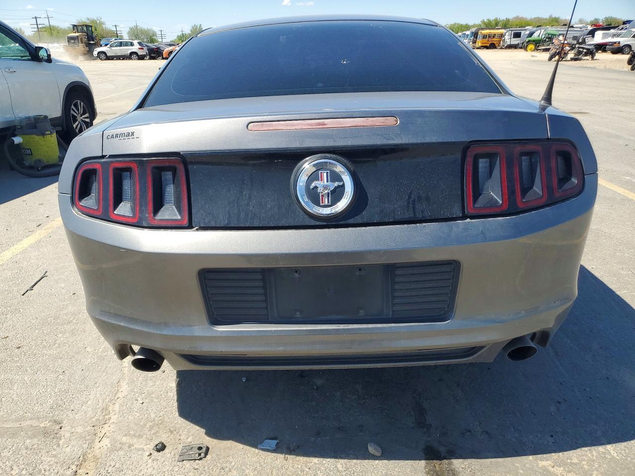 2014 Ford Mustang - zdjęcie 6
