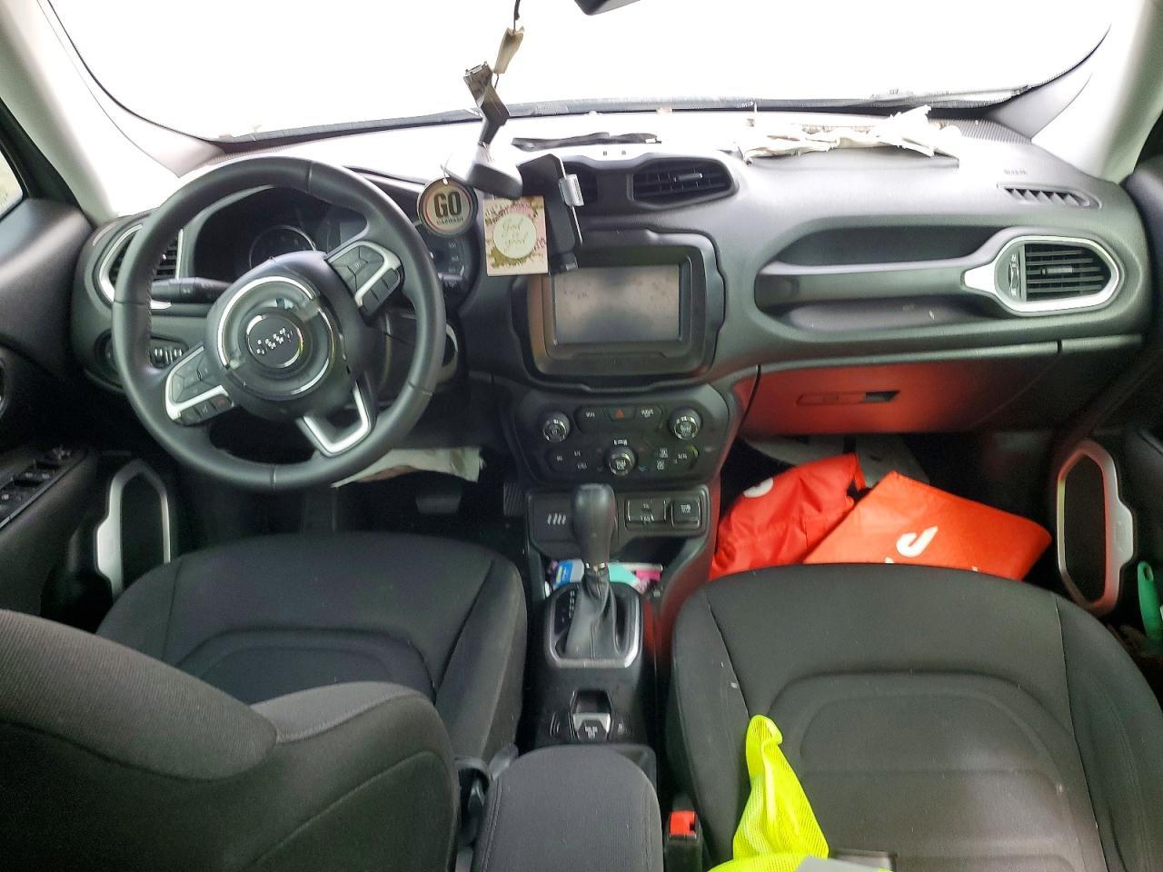 2018 Jeep Renegade Latitude - zdjęcie 8