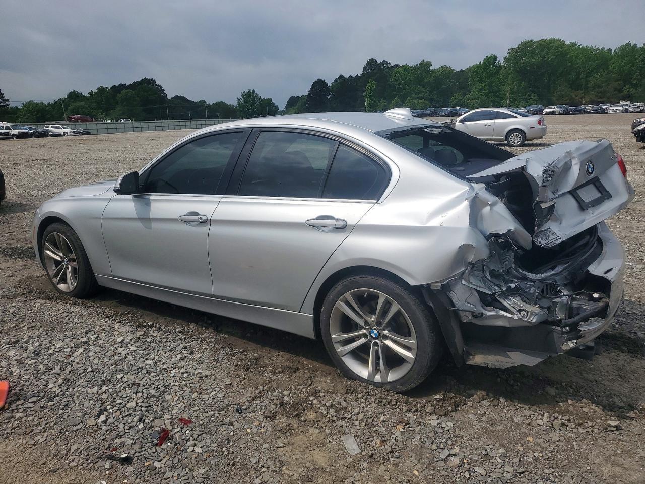 2017 BMW 330 Xi - zdjęcie 2