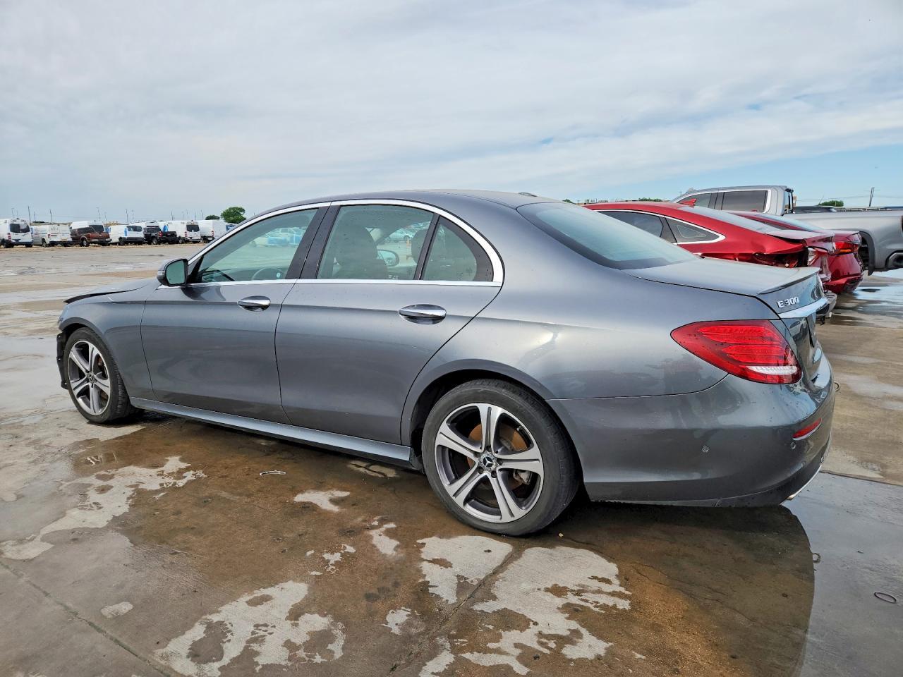 2018 Mercedes-Benz E 300 - zdjęcie 2