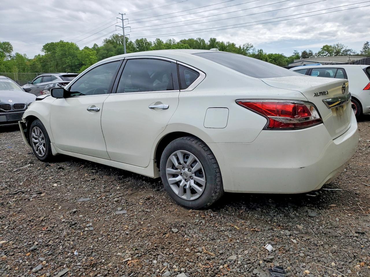 2015 Nissan Altima 2.5 S - zdjęcie 2