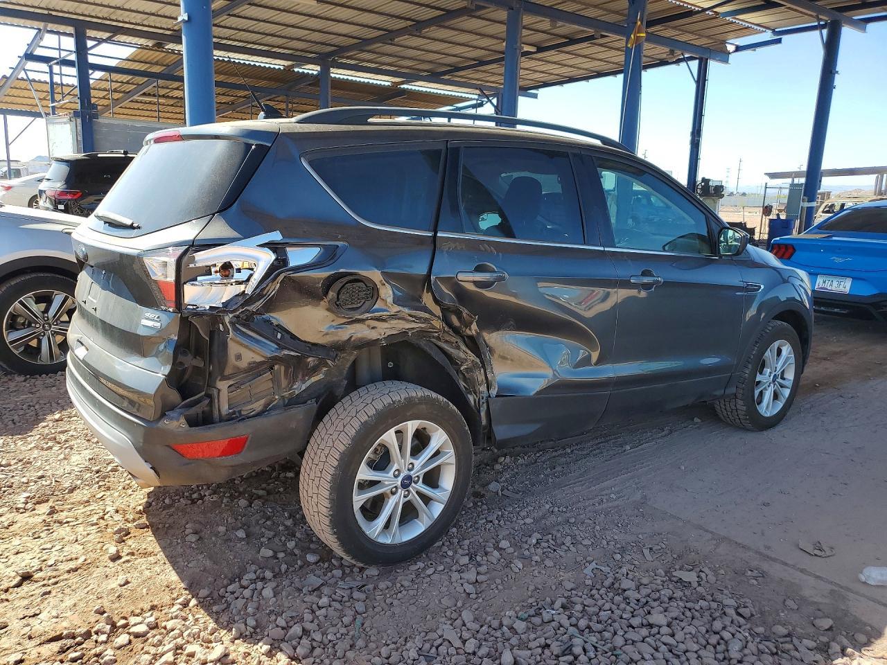 2018 Ford Escape Sel - zdjęcie 3