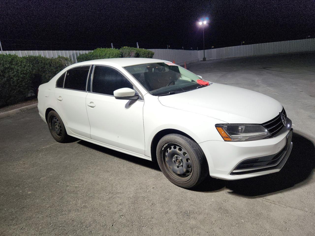 2017 Volkswagen Jetta S - zdjęcie 4