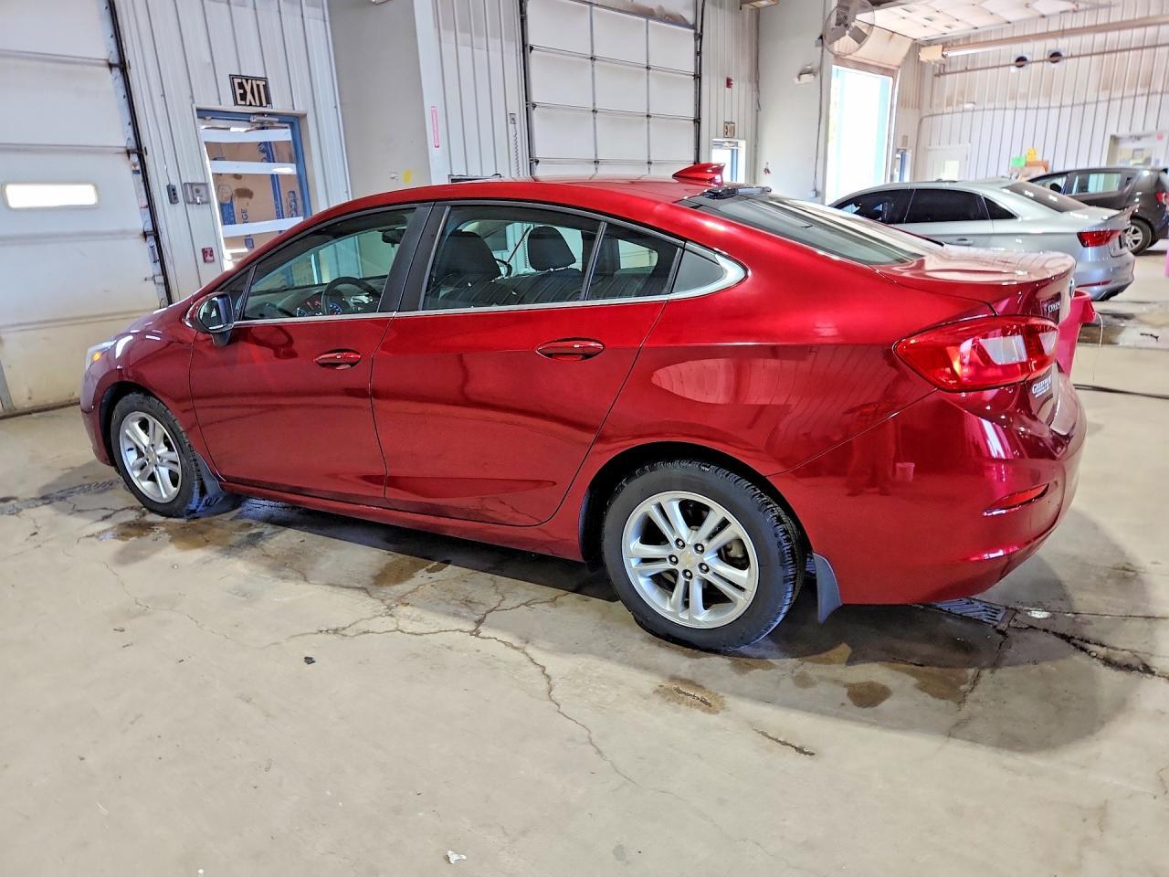 2017 Chevrolet Cruze Lt - zdjęcie 2