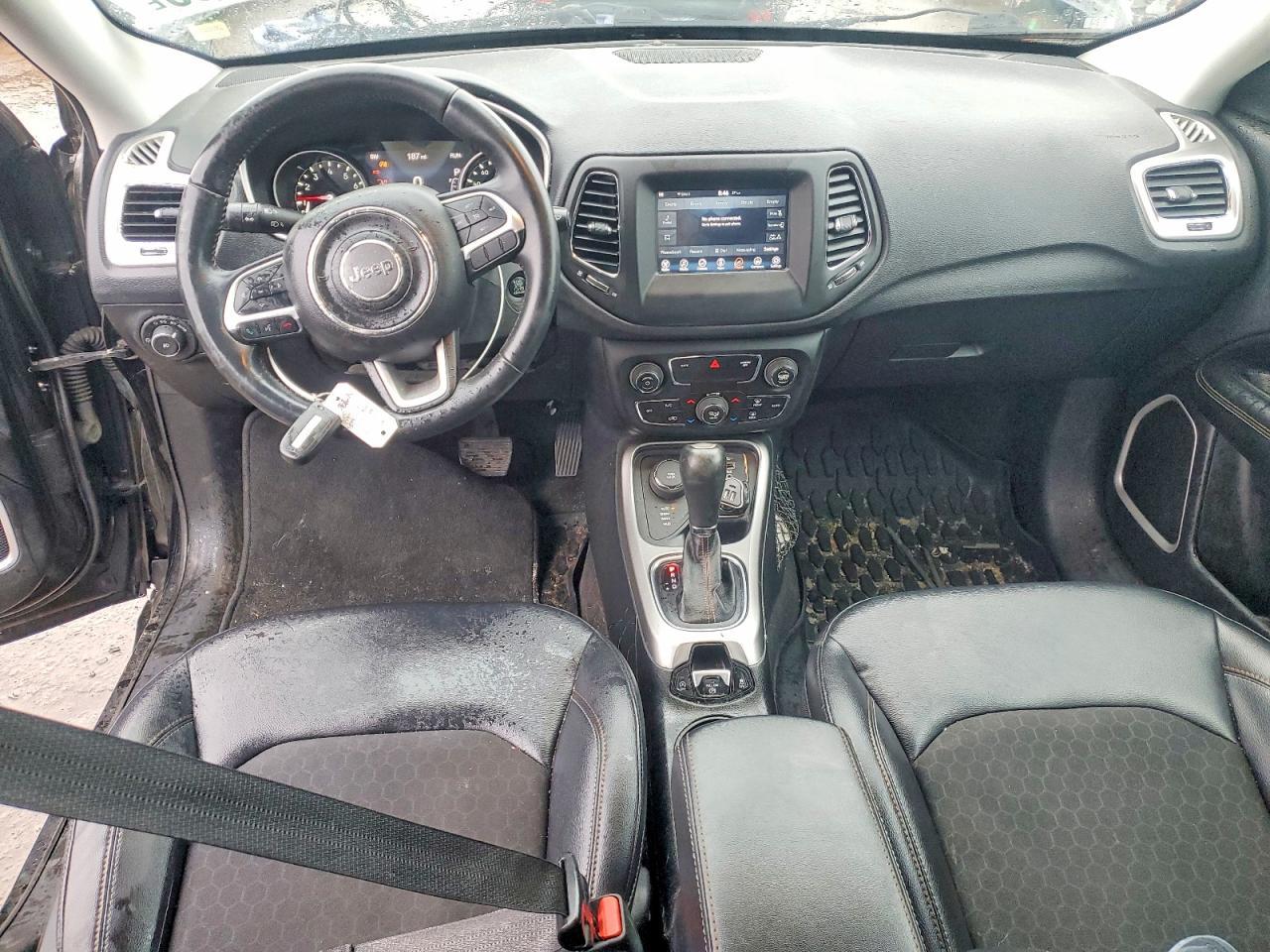 2017 Jeep Compass Latitude - zdjęcie 8