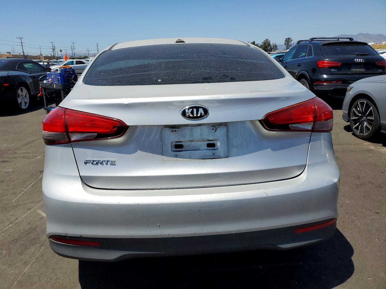 2017 Kia Forte Lx - zdjęcie 6